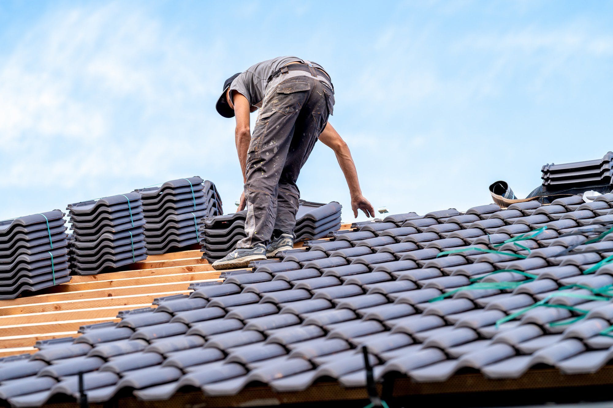 Roof Cleaning, Repairs & Painting Scotland | Elite Insulation